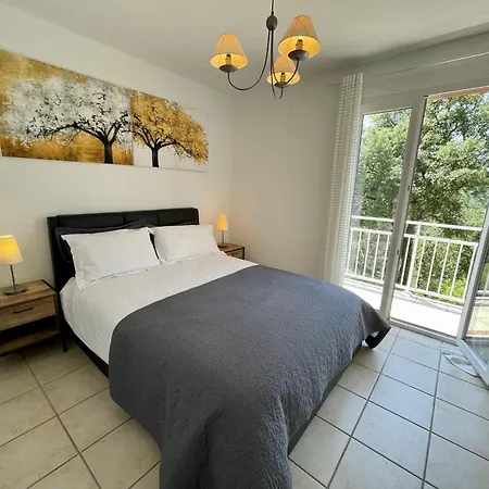 La Foret Apartment *